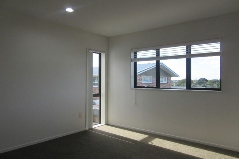 Photo of property in 3b Mcleod Road, Henderson, Auckland, 0612