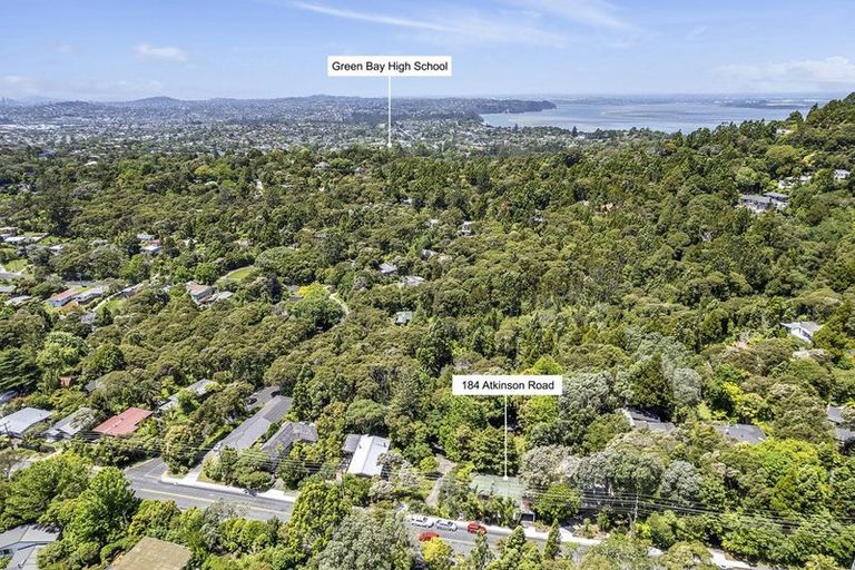 Photo of property in 184 Atkinson Road, Titirangi, Auckland, 0604
