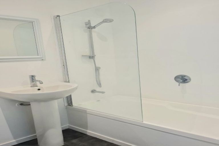 Photo of property in 24 Morere Street, Titahi Bay, Porirua, 5022