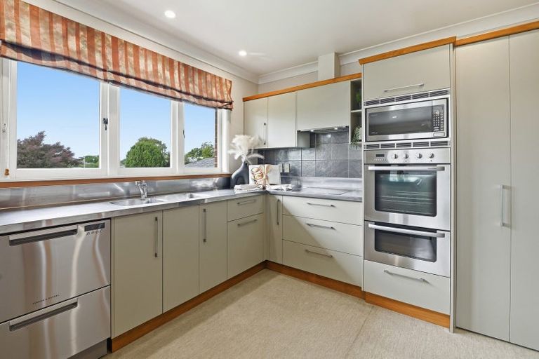 Photo of property in 14 Johnston Crescent, Hillcrest, Rotorua, 3015