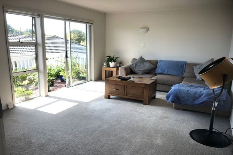 Photo of property in 2/41 Jutland Road, Hauraki, Auckland, 0622