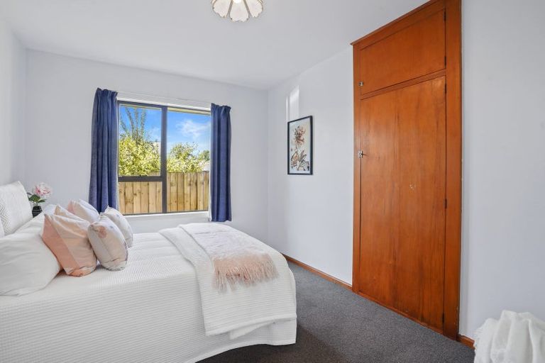 Photo of property in 18 Dunedin Street, Redwood, Christchurch, 8051