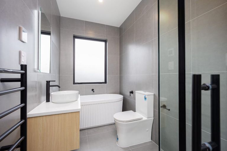 Photo of property in 24 Kikorangi Drive, Wainui, 0992