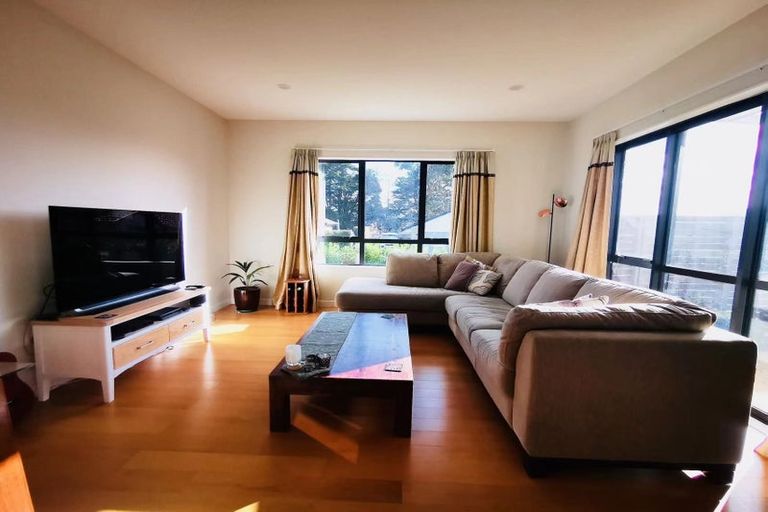 Photo of property in 14 Pohue Avenue, Huapai, Kumeu, 0810