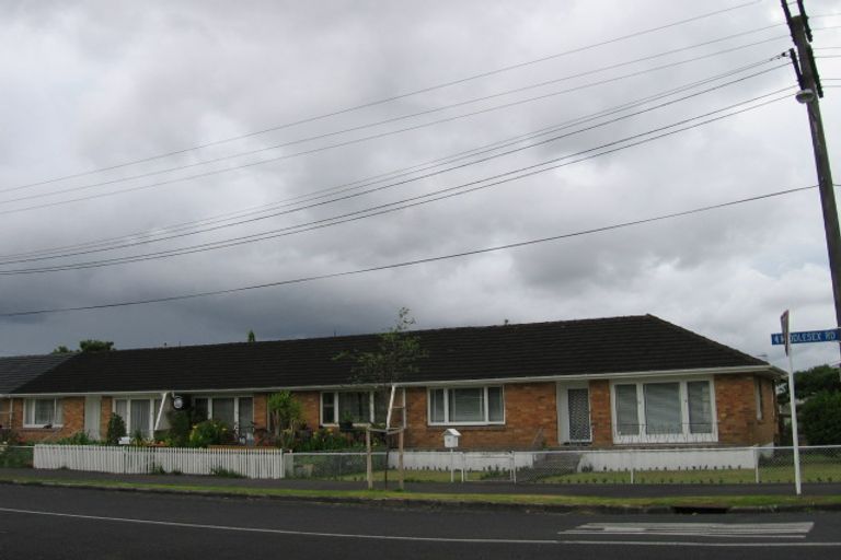 Photo of property in 1 Middlesex Road, Waterview, Auckland, 1026