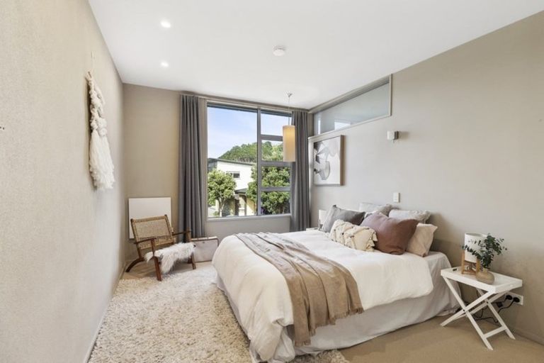 Photo of property in 17 Boardwalk Lane, Seatoun, Wellington, 6022