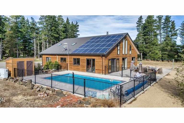 Photo of property in 25 Russells Road, Oxford, 7495