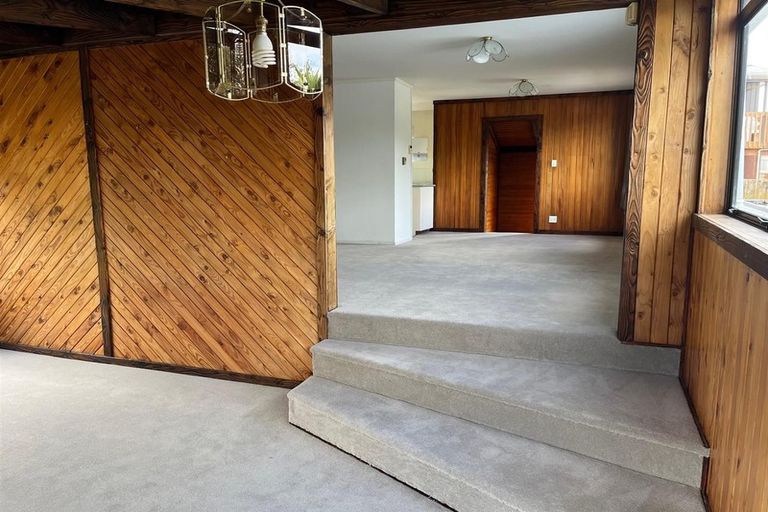 Photo of property in 13 Sispara Place, Beach Haven, Auckland, 0626