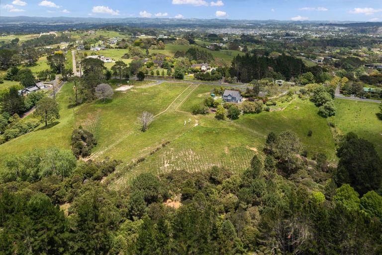 Photo of property in 679 Ridge Road, Riverhead, 0793