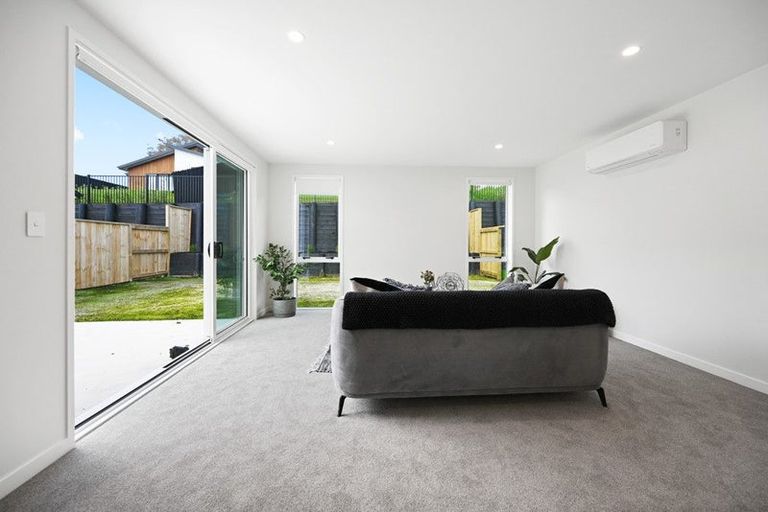 Photo of property in 21 Halo Green, Peacocke, Hamilton, 3206