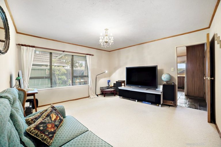 Photo of property in 41 Burbank Crescent, Churton Park, Wellington, 6037