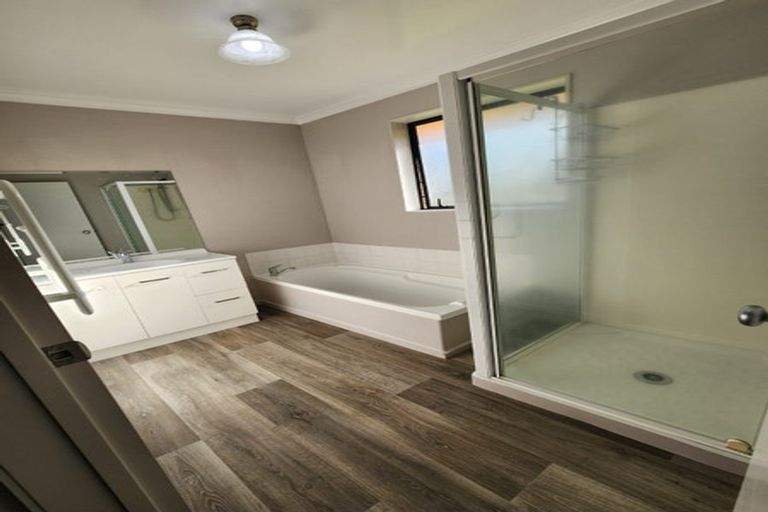 Photo of property in 34 Farnborough Drive, Nawton, Hamilton, 3200