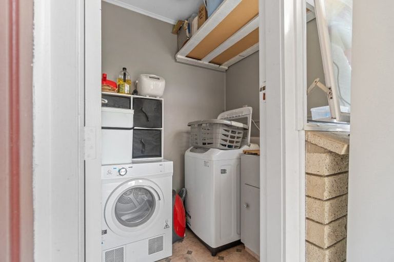 Photo of property in 5 Joanna Place, Deanwell, Hamilton, 3206