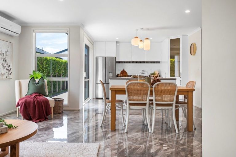 Photo of property in 17 Pimelea Street, Papamoa Beach, Papamoa, 3118