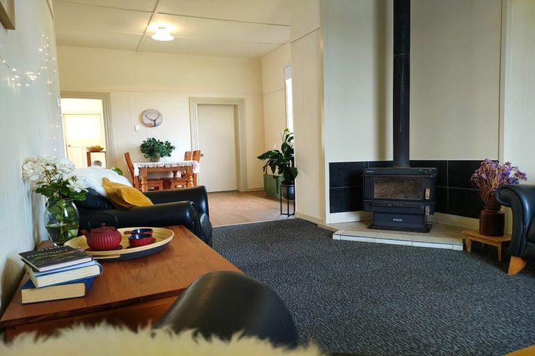 Photo of property in 2 Runbrake Street, Palmerston, 9430