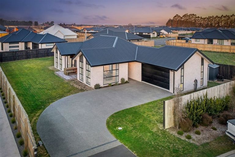 Photo of property in 12 Owen Drive, Darfield, 7510