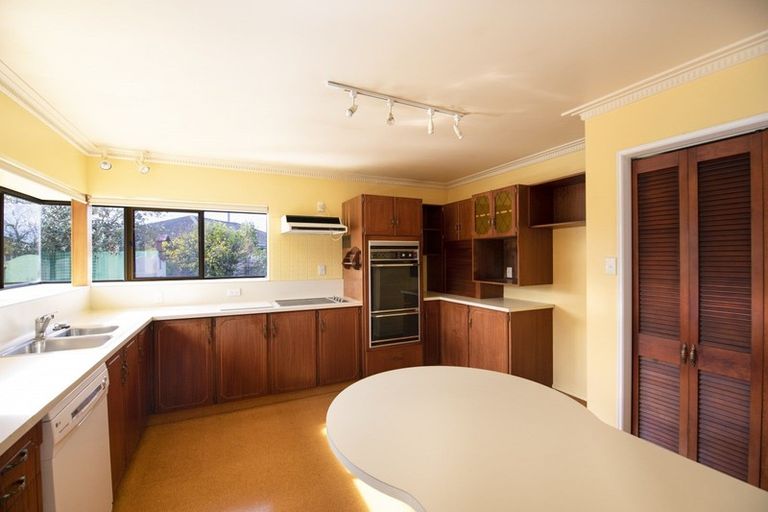 Photo of property in 341 Church Road, Greenmeadows, Napier, 4112