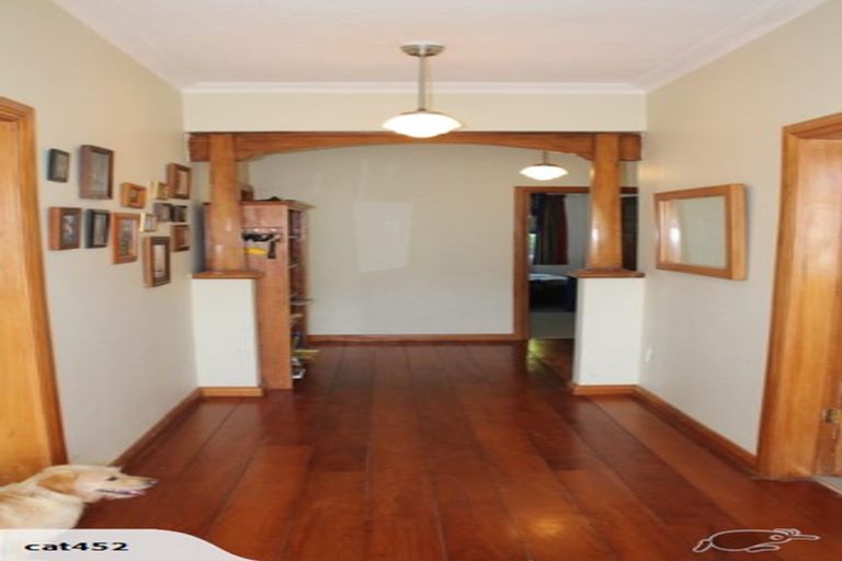 Photo of property in 43a Collins Avenue, Tawa, Wellington, 5028