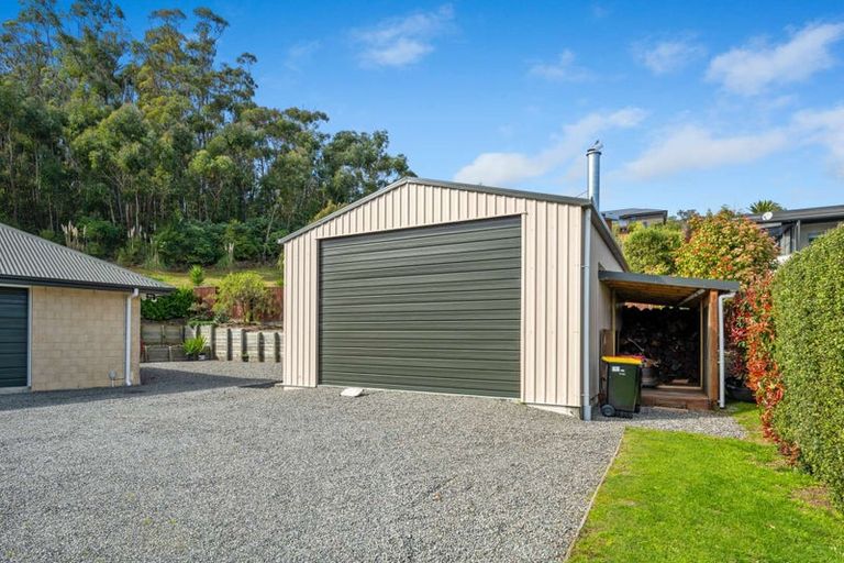 Photo of property in 10 Pukeko Place, Picton, 7220