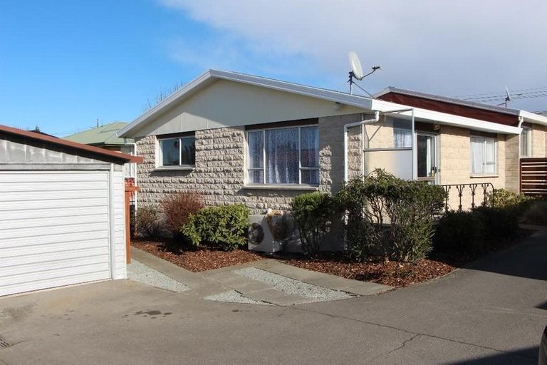 Photo of property in 2/17 Oxford Street, West End, Timaru, 7910