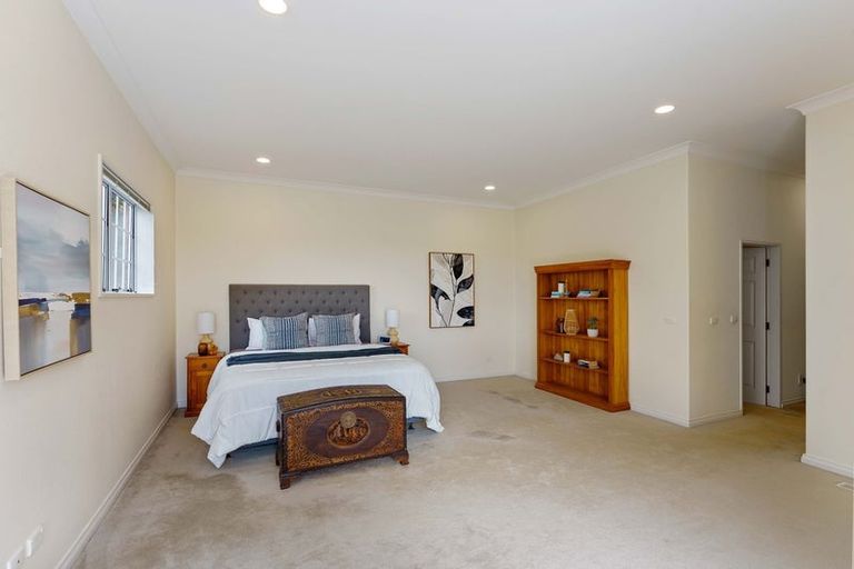Photo of property in 105 Winara Avenue, Waikanae, 5036
