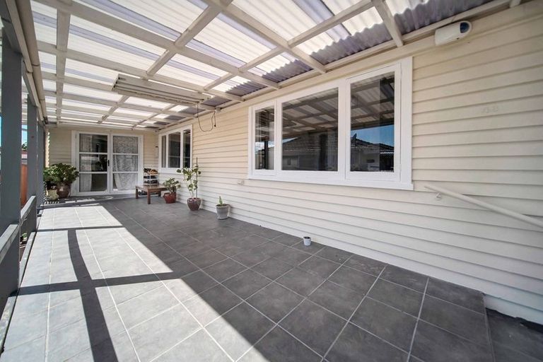 Photo of property in 1/48 Willis Road, Papakura, 2110