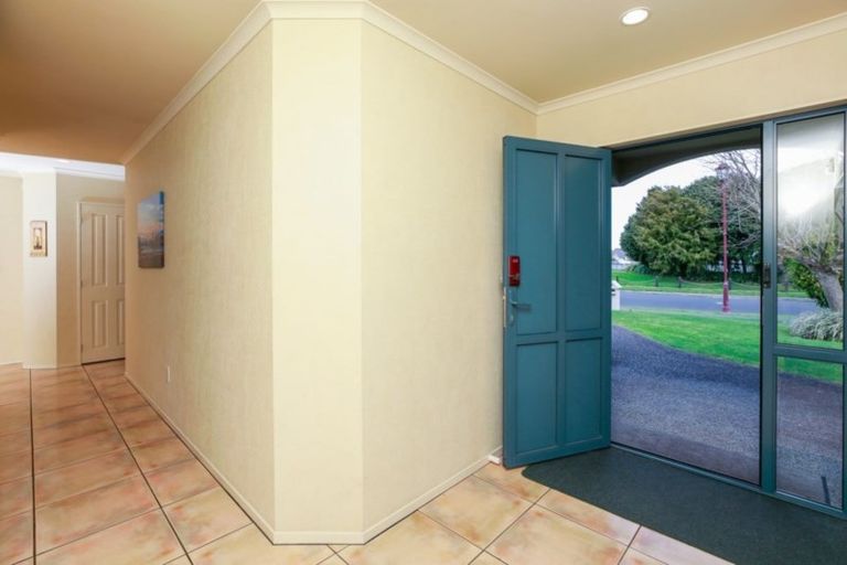 Photo of property in 27 Edenpark Drive, Rototuna North, Hamilton, 3210