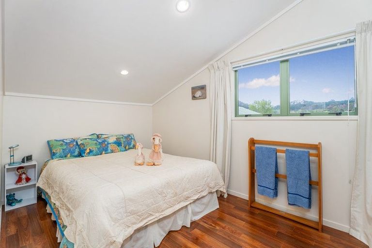 Photo of property in 7 Martin Place, Cooks Beach, Whitianga, 3591