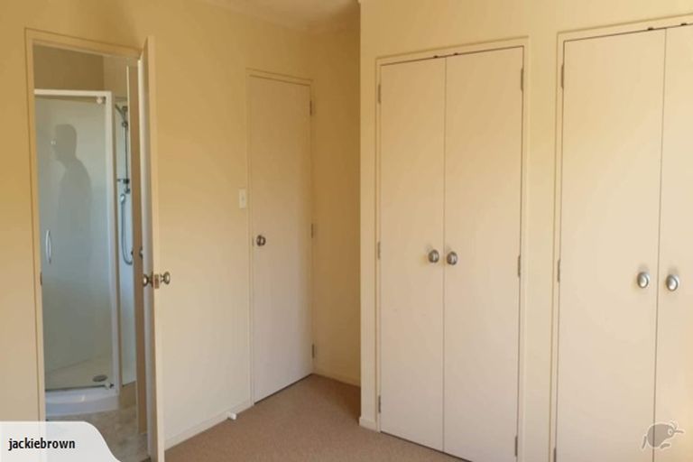 Photo of property in 1/4 Charlenne Close, Ranui, Auckland, 0612