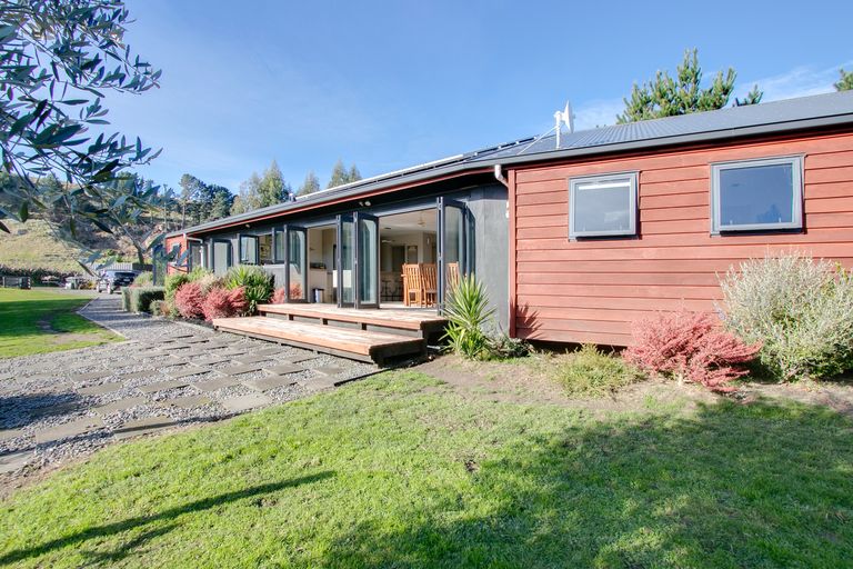 Photo of property in 824 Maraetotara Road, Maraetotara, Havelock North, 4294