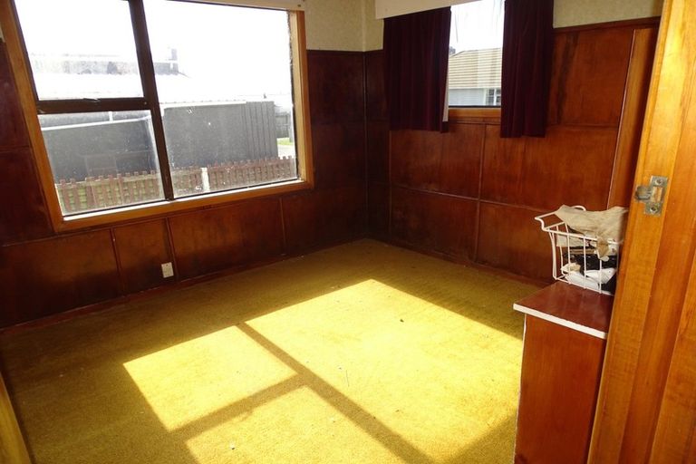 Photo of property in 246d Marine Parade, Bluff, 9814