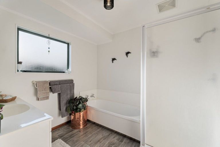 Photo of property in 117 Athenree Road, Athenree, Katikati, 3177