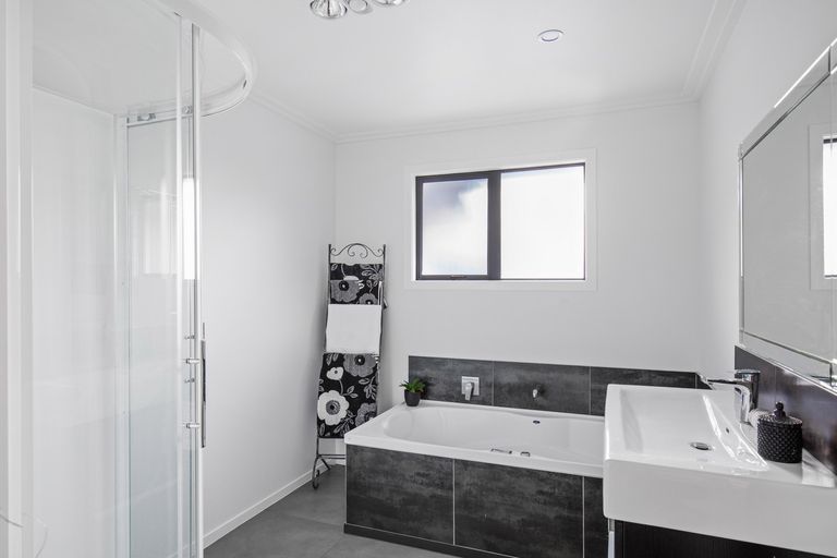 Photo of property in 10 Juniper Close, Alexandra, 9320