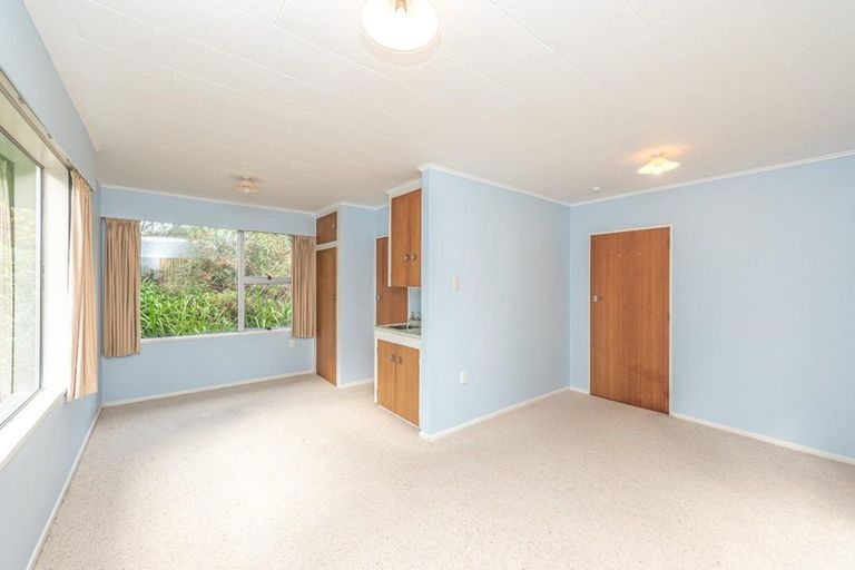 Photo of property in 6 Caversham Road, Westmere, Whanganui, 4501