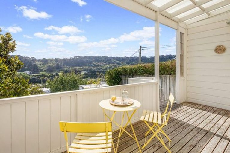 Photo of property in 72 Overtoun Terrace, Hataitai, Wellington, 6021