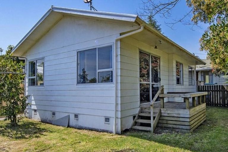 Photo of property in 2/36 Powhiri Avenue, Kensington, Whangarei, 0112