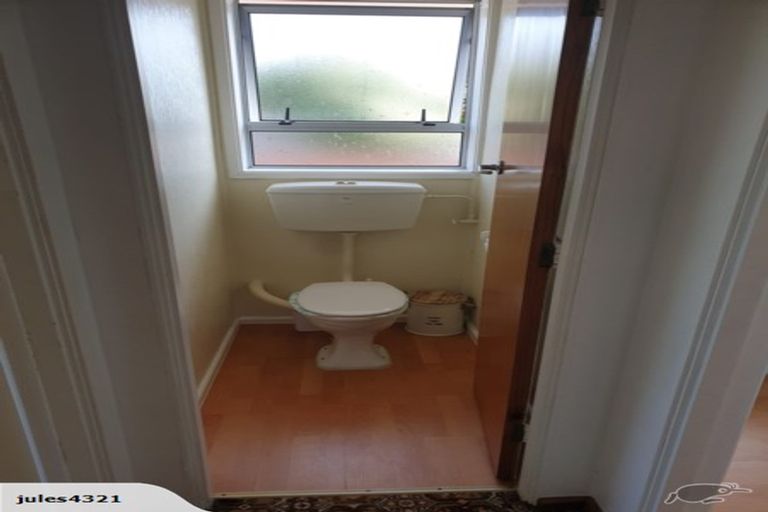 Photo of property in 23 Liverton Crescent, Bishopdale, Christchurch, 8053