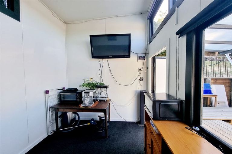 Photo of property in 37a Wairau Road, Picton, 7220