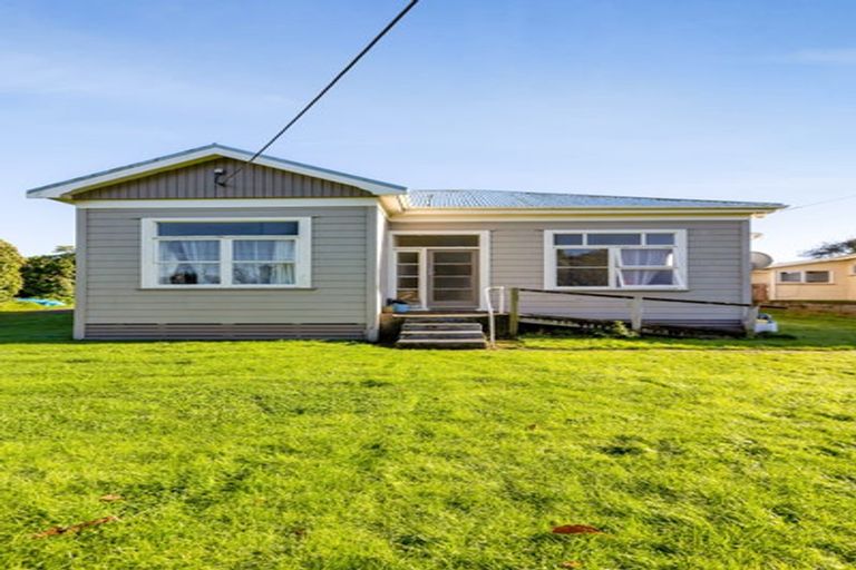Photo of property in 64 Puriri Street, Hawera, 4610