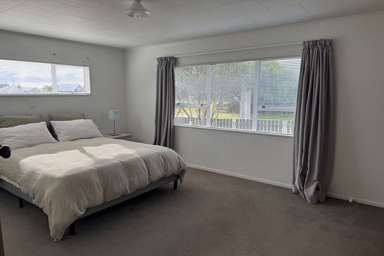 Photo of property in 12-14 Cork Street, Martinborough, 5711