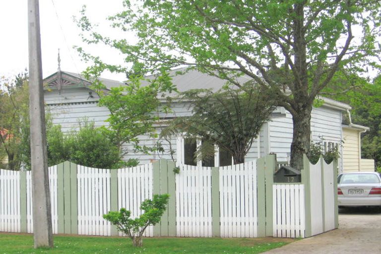 Photo of property in 12 Miller Avenue, Paeroa, 3600