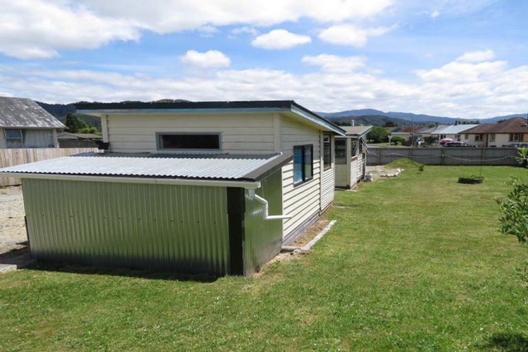 Photo of property in 23 Plaskett Street, Reefton, 7830