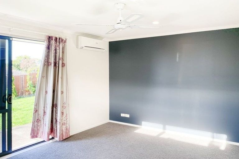 Photo of property in 1 Summerland Drive, Henderson, Auckland, 0612