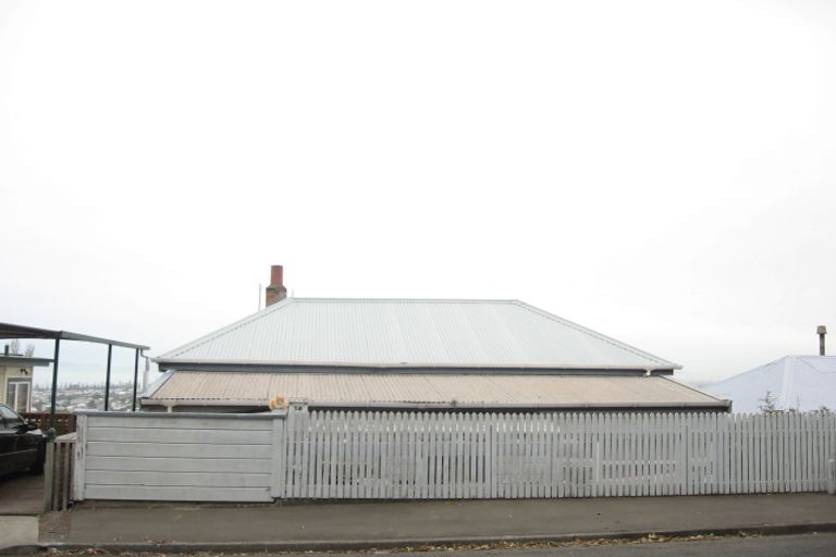 Photo of property in 30 Colenso Avenue, Hospital Hill, Napier, 4110