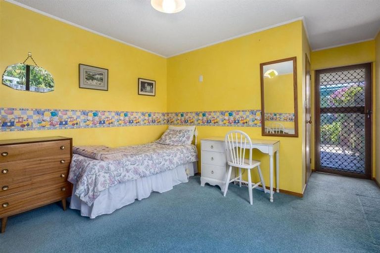 Photo of property in 12 Observatory Close, Whitby, Porirua, 5024
