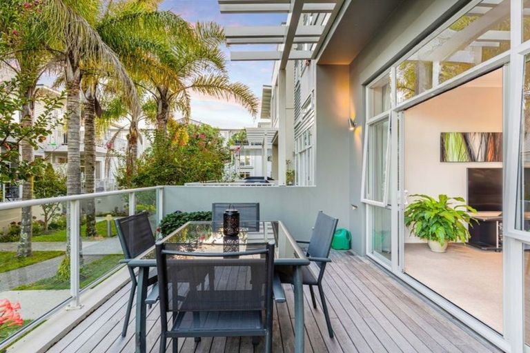 Photo of property in 36 Parkside Drive, Orewa, 0931