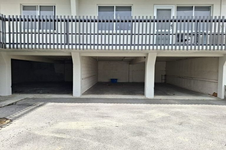 Photo of property in 33 Fulford Street, New Plymouth, 4310