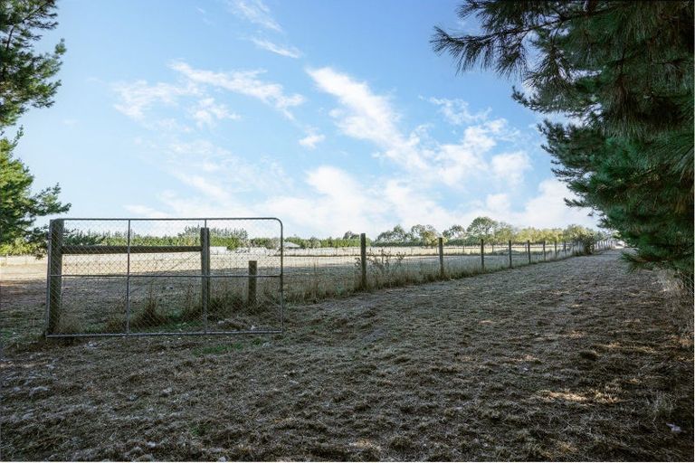 Photo of property in 240 Cones Road, Loburn, Rangiora, 7472