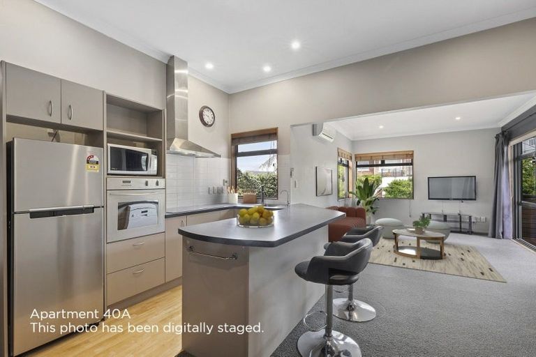 Photo of property in 40 Seatoun Heights Road, Seatoun, Wellington, 6022