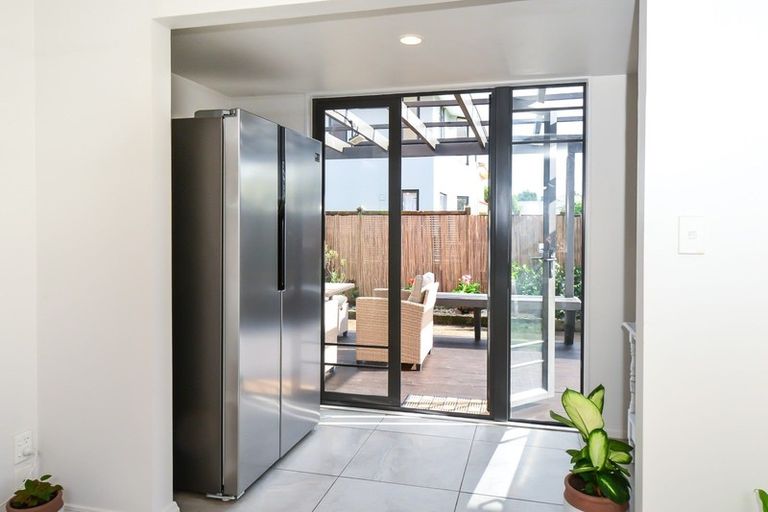 Photo of property in 41 Nielsen Gardens, Rototuna, Hamilton, 3210